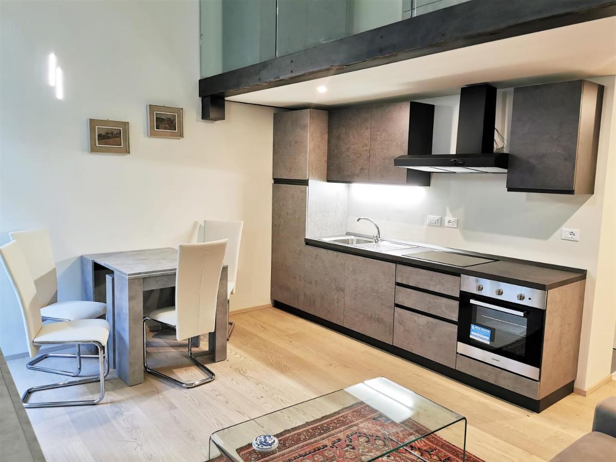 Hostdomus - Loft Lagrange Apartment *